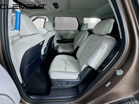 Certified 2026 Hyundai Palisade Calligraphy FWD image 34