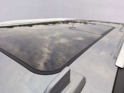 Used 2023 GMC Yukon Denali w/ Denali Reserve Package image 39