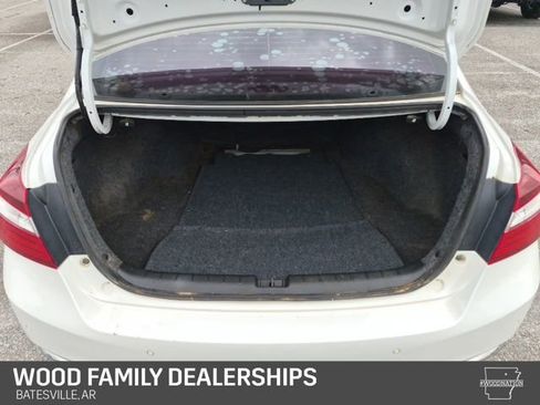 Used 2017 Honda Accord Touring image 9