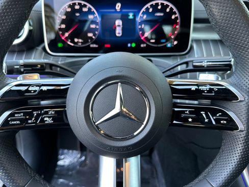 Used 2025 Mercedes-Benz C 300 Sedan image 24