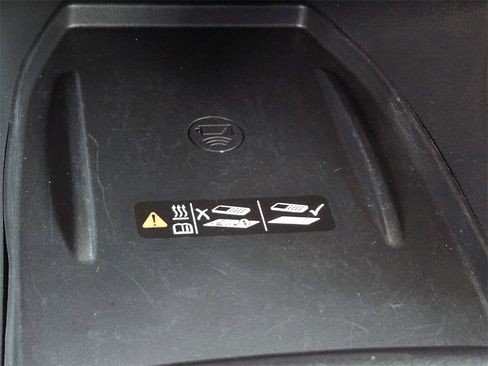 Used 2024 Chevrolet TrailBlazer LT w/ Convenience Package image 21