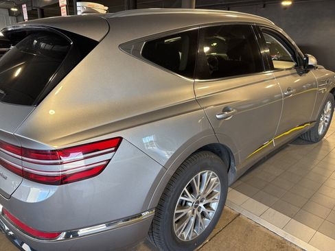 Used 2024 Genesis GV80 2.5T image 7