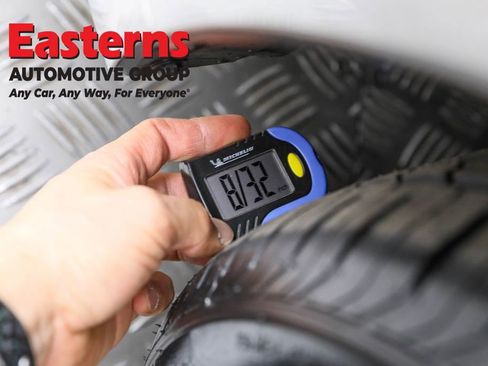 Used 2022 Toyota Corolla LE FWD image 28