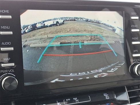 Used 2021 Toyota Sienna LE w/ LE Plus Package image 20