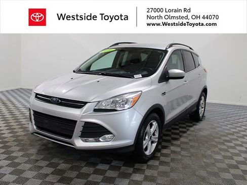 Used 2016 Ford Escape SE w/ SE Leather Comfort Package FWD image 1