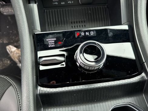 New 2026 Jeep Grand Cherokee Altitude image 15