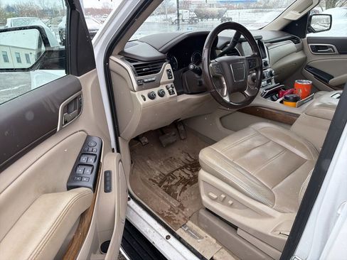Used 2020 GMC Yukon XL Denali image 33