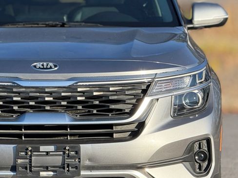 Used 2021 Kia Seltos S image 12