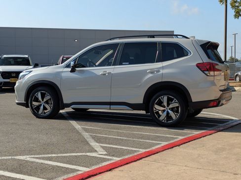 Used 2021 Subaru Forester Touring image 6