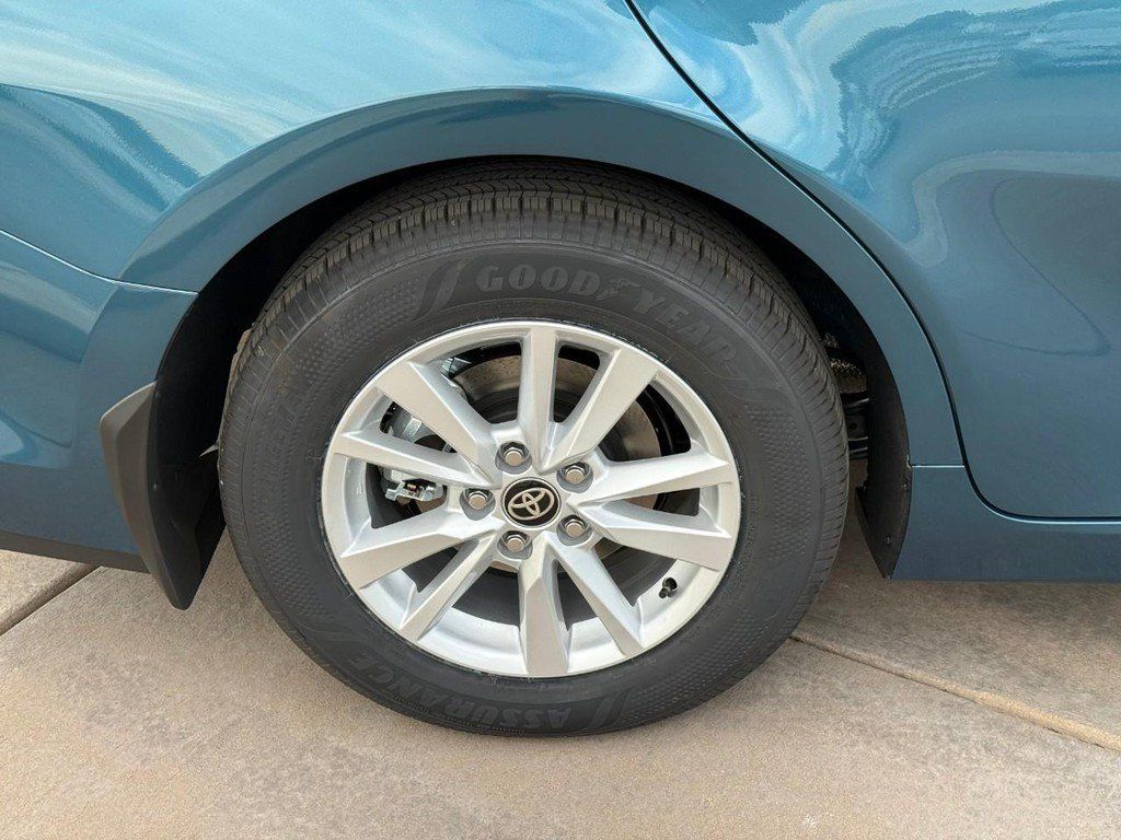 New 2026 Toyota Camry LE AWD/4WD image 6