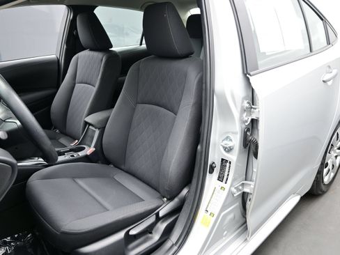 Used 2024 Toyota Corolla LE FWD image 10
