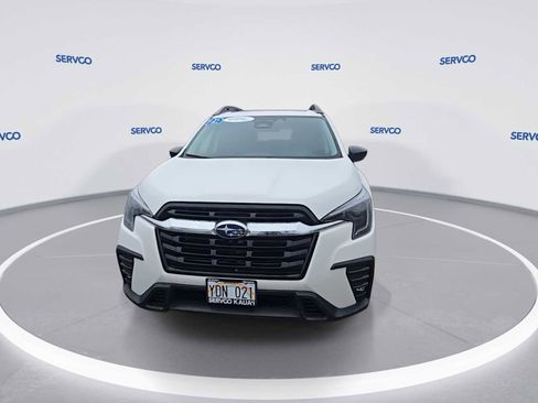 Used 2024 Subaru Ascent Limited w/ Technology Package image 3