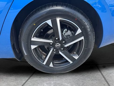 Used 2025 Nissan Sentra SV FWD image 31