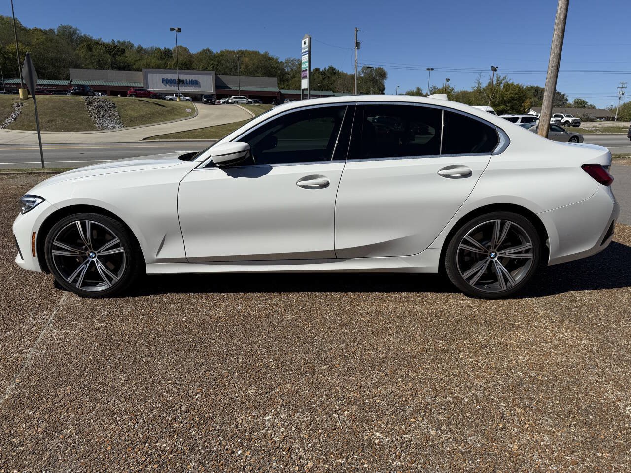 Used 2020 BMW 330i w/ Convenience Package RWD image 6