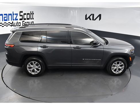 Used 2022 Jeep Grand Cherokee L Limited AWD/4WD image 14