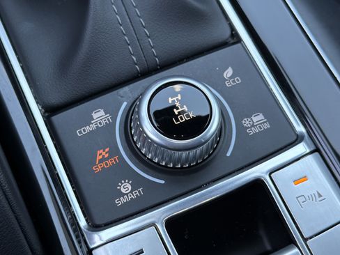 Used 2024 Kia Telluride EX X-Line AWD/4WD image 32