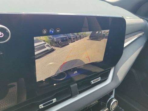 New 2026 Chevrolet Equinox LT FWD image 28