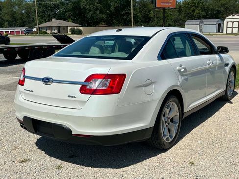 Used 2010 Ford Taurus SEL FWD image 6