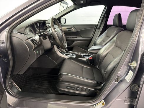 Used 2016 Honda Accord Sport image 5