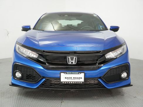 Used 2018 Honda Civic Sport Touring image 2