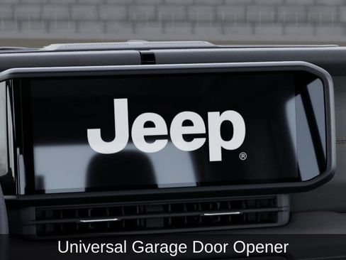 Used 2025 Jeep Gladiator Mojave w/ Convenience Group AWD/4WD image 26