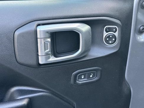Used 2019 Jeep Wrangler Sport AWD/4WD image 20