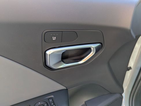 New 2026 Kia K4 EX image 19