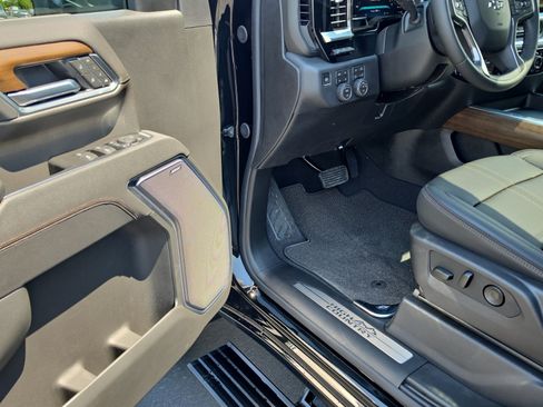 New 2026 Chevrolet Silverado 3500 High Country w/ High Country Premium Package AWD/4WD image 11