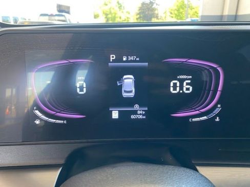 Used 2024 Kia Sportage EX image 20