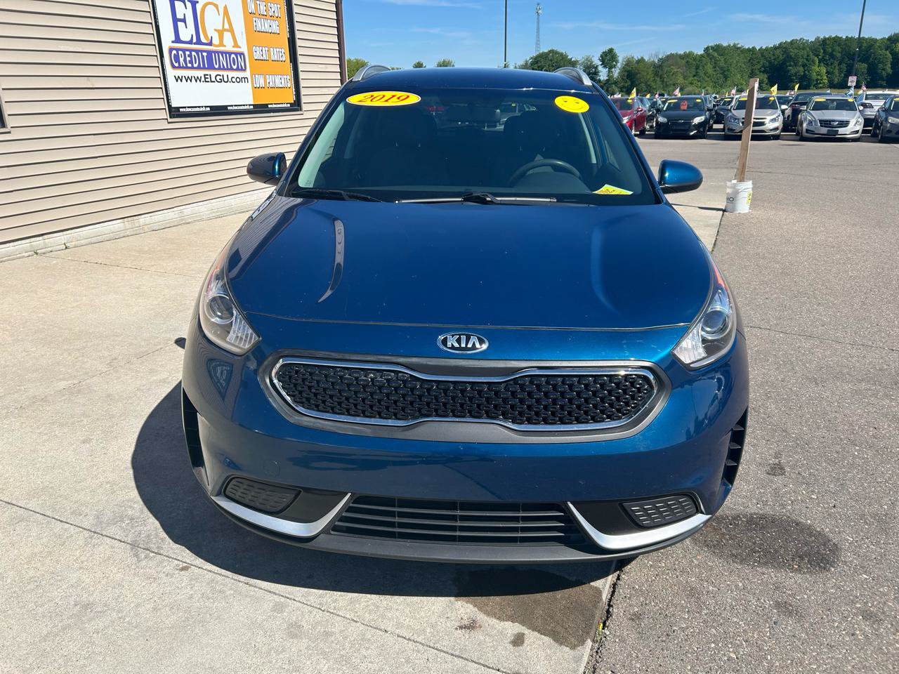 Used 2019 Kia Niro LX FWD image 2