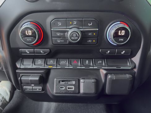 Used 2020 Chevrolet Silverado 1500 LT w/ All-Star Edition AWD/4WD image 57