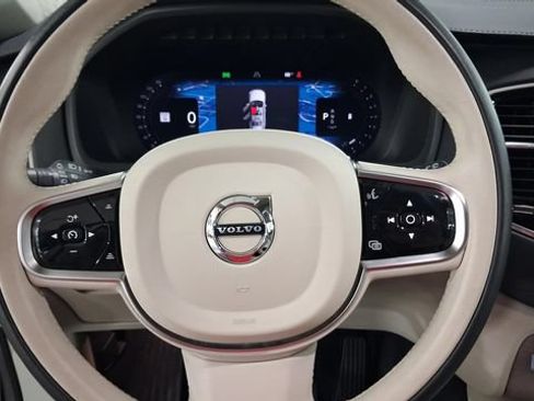 Used 2024 Volvo XC90 B6 Ultimate w/ Protection Package Premier AWD/4WD image 12