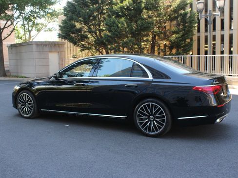 Used 2022 Mercedes-Benz S 500 4MATIC image 9