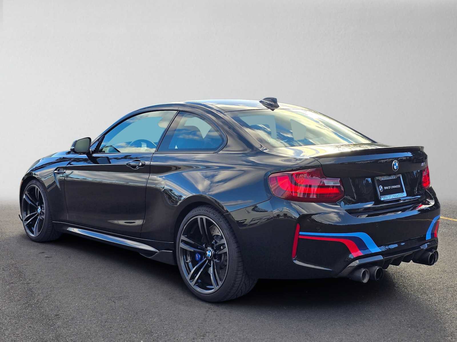 Used 2017 BMW M2 RWD image 5