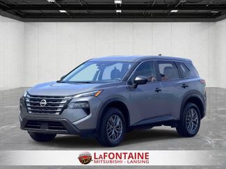 Used 2024 Nissan Rogue S FWD video 1