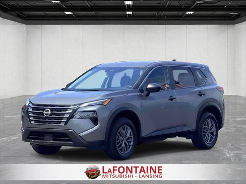 Used 2024 Nissan Rogue S FWD image 1