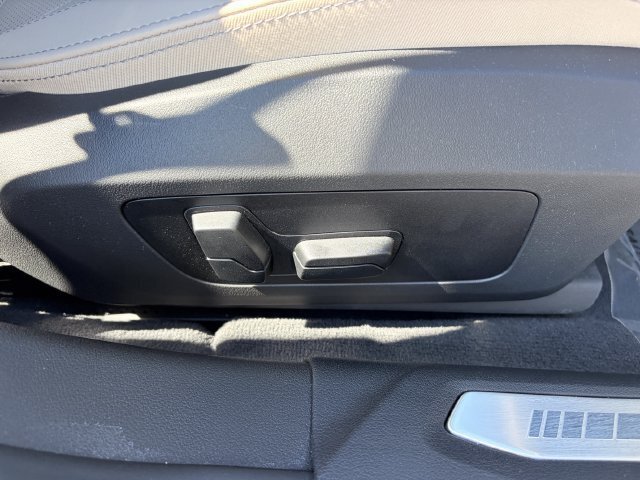 Used 2025 BMW M235i xDrive AWD/4WD image 13