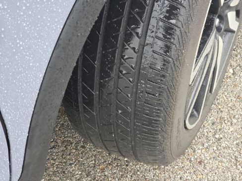 Used 2022 Honda Pilot Touring image 12