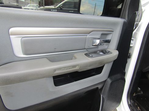 Used 2014 RAM 1500 Tradesman w/ Power & Remote Entry Group RWD image 17