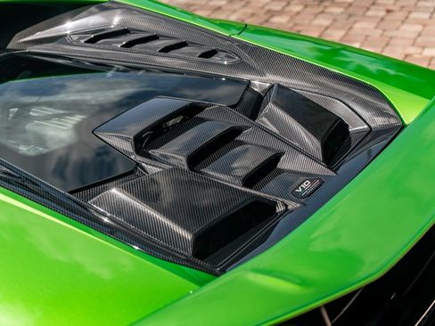 Used 2024 Lamborghini Huracan Tecnica RWD image 18