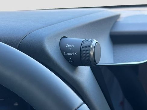 New 2026 Lexus UX 300h FWD image 29