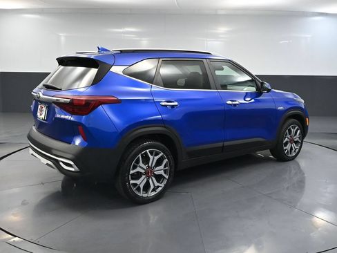 Used 2021 Kia Seltos SX w/ SX Sunroof Package AWD/4WD image 6