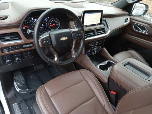 Used 2021 Chevrolet Suburban High Country w/ Max Trailering Package AWD/4WD image 12