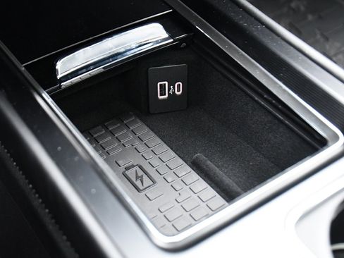 Used 2026 Lincoln Corsair Premiere image 31