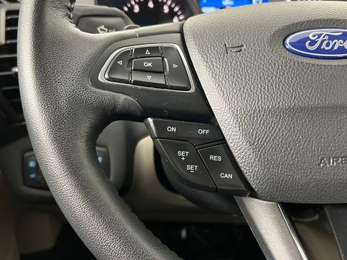 Used 2017 Ford Escape Titanium image 7