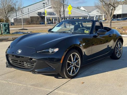 Used 2023 MAZDA MX-5 Miata Grand Touring image 5