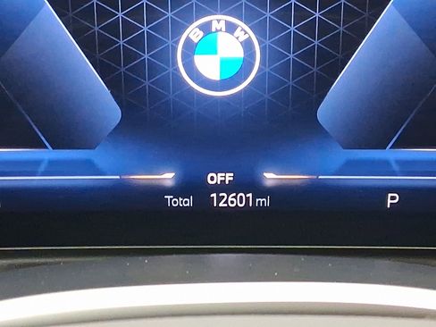 Certified 2025 BMW 330i Sedan image 18