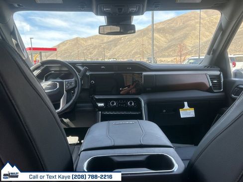 Used 2025 GMC Sierra 2500 Denali image 19
