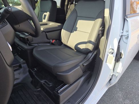 New 2026 GMC Sierra 3500 Pro w/ Convenience Package image 32