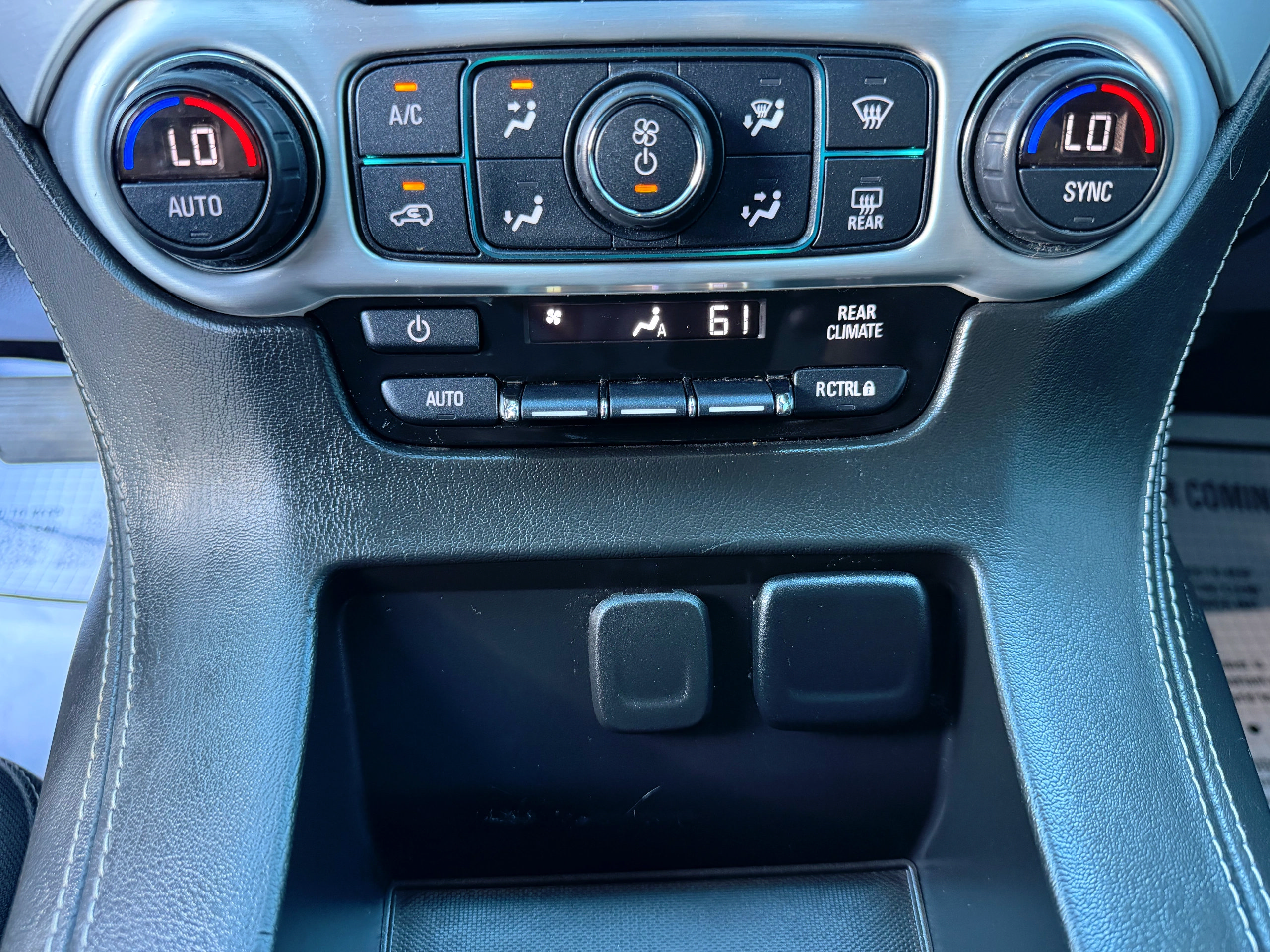 Used 2019 GMC Yukon SLE w/ SLE Value Package AWD/4WD image 23